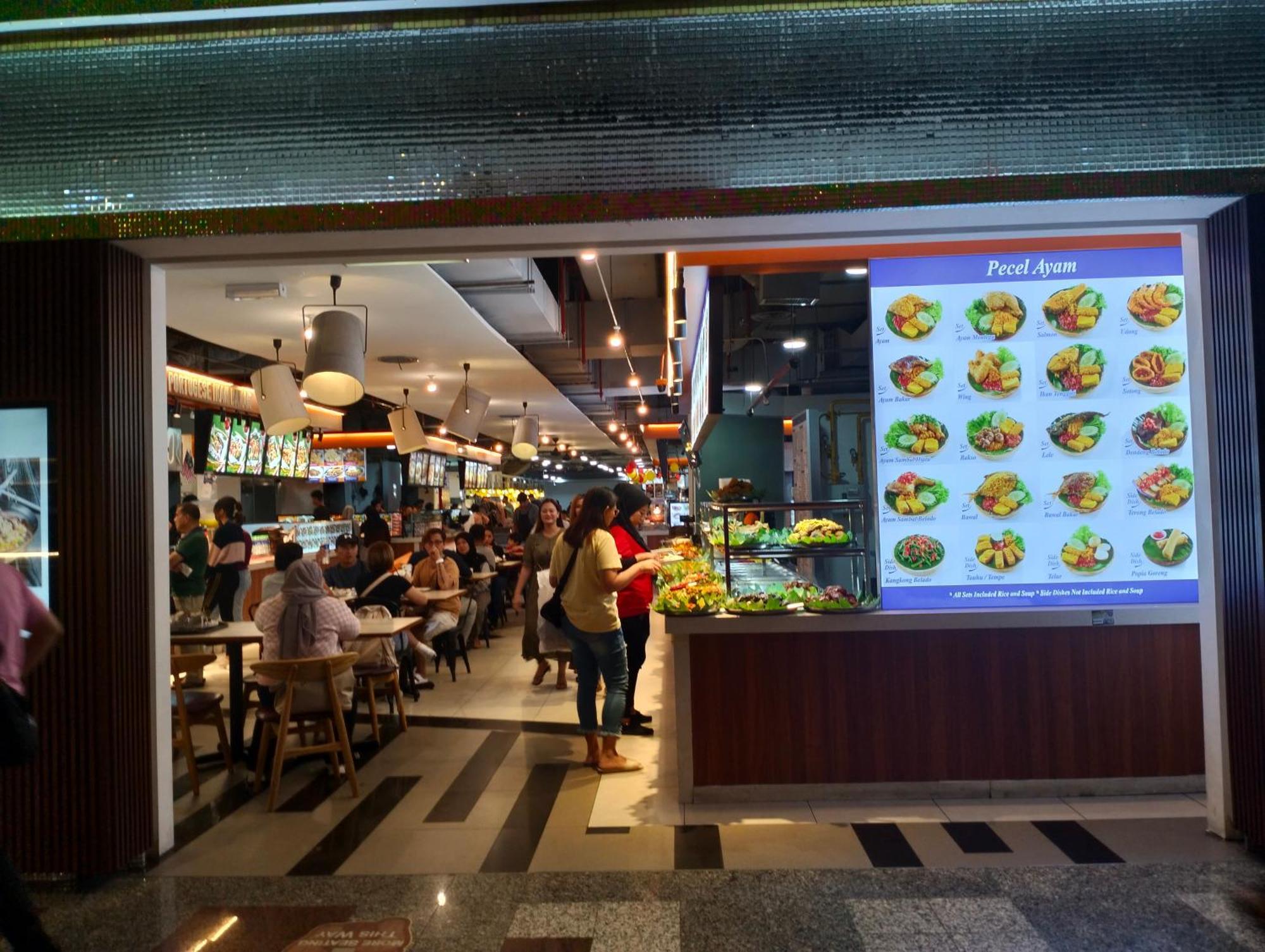Berjaya Times Square Service Suite By Luna Kuala Lumpur Exterior photo