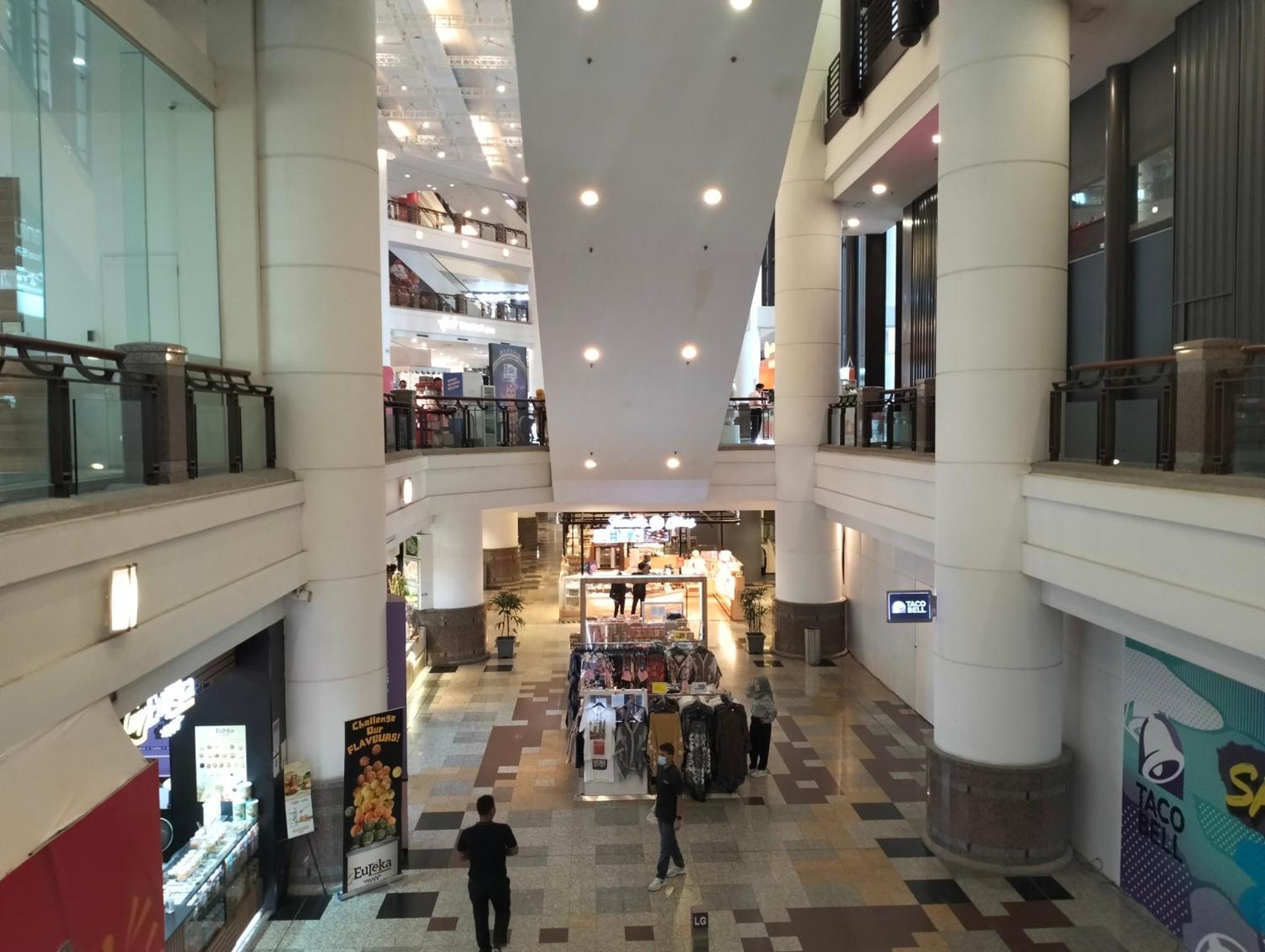 Berjaya Times Square Service Suite By Luna Kuala Lumpur Exterior photo