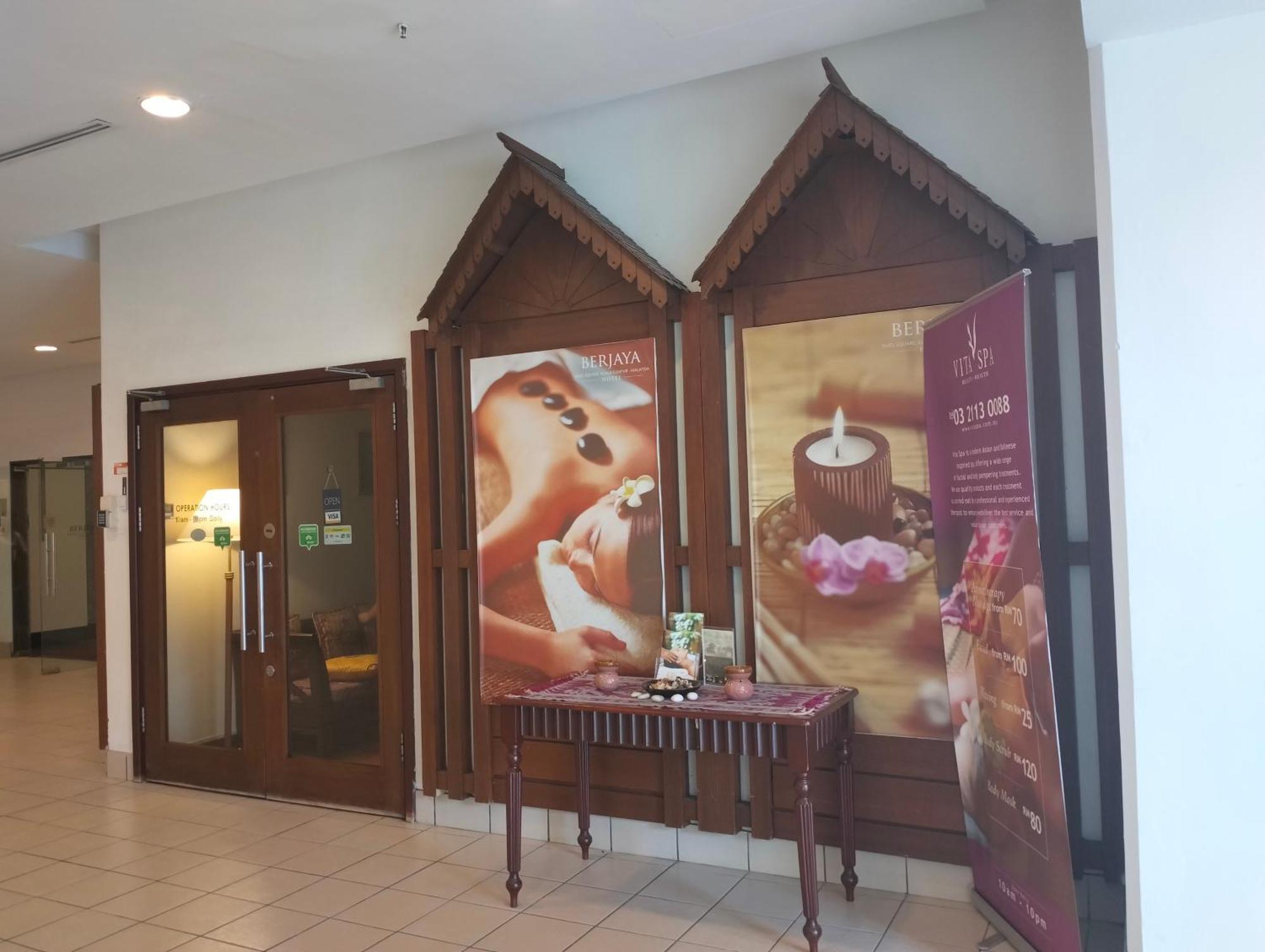 Berjaya Times Square Service Suite By Luna Kuala Lumpur Exterior photo